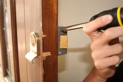 Locksmith Key Store Boca Raton, FL 561-330-5091 - lock-opening